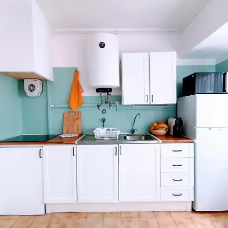 Apartamento Lovely 500 M Walk To The Portimão