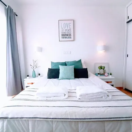 Apartment Lovely 500 M Walk To The
