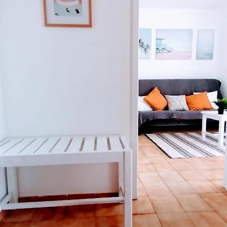 Lovely 500 M Walk To The Διαμέρισμα