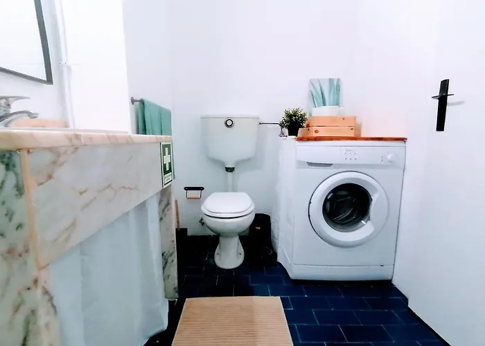 Appartement Lovely 500 M Walk To The